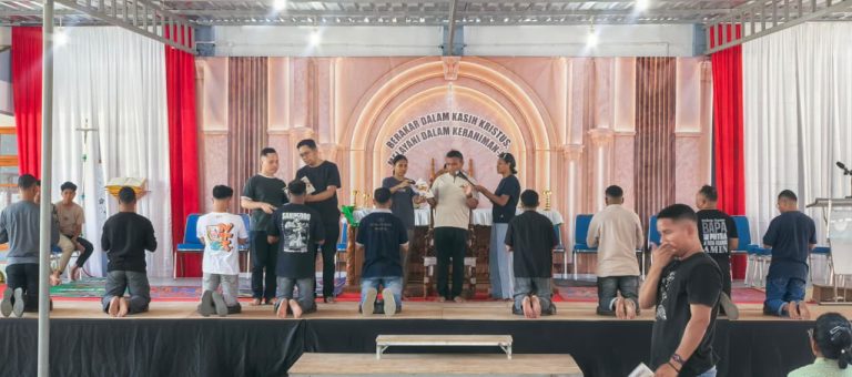 Jelang Tahbisan Imam Baru, Panitia di Mautapaga Matangkan Persiapan Perayaan